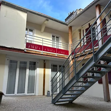 Le Patio : Chic 3 Au Coeur De Pau