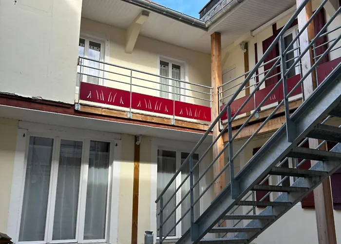 Le Patio : Chic 3 Au Coeur De По